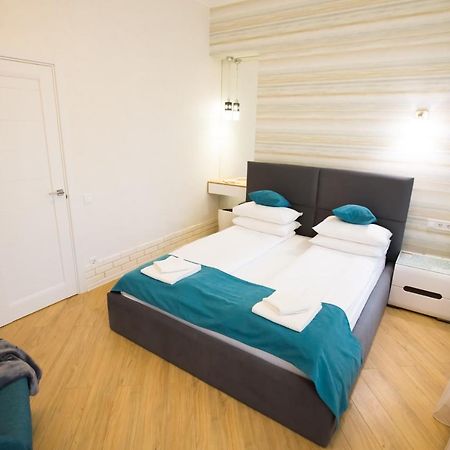 Apartment On Mosyazhna Street 4 リヴィウ エクステリア 写真