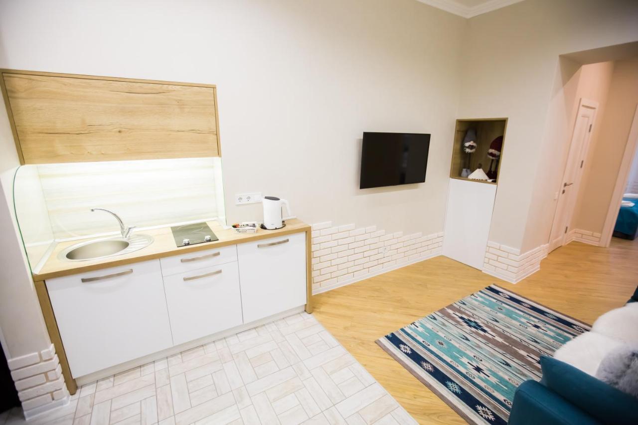 Apartment On Mosyazhna Street 4 リヴィウ エクステリア 写真