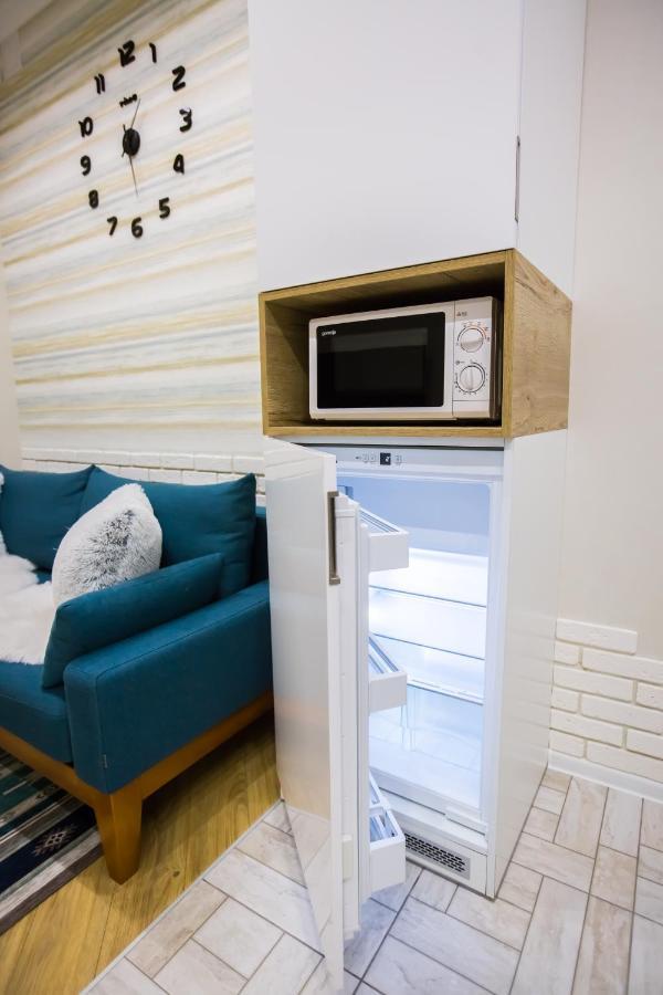 Apartment On Mosyazhna Street 4 リヴィウ エクステリア 写真